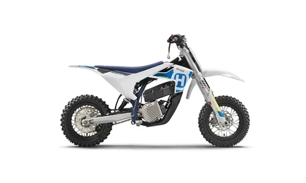 Motocicleta Husqvarna EE 3 '24-cecd5abb49a8a537d1849b3098301fb6.webp