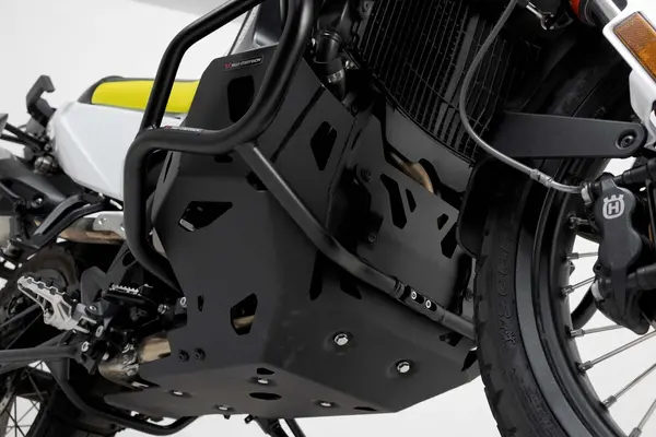 Engine Guard Black -4