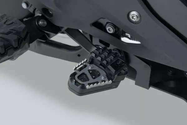 Brake Pedal Ext R1300gs -dd0b818c0c16521eb3e49bc5ab73903b.webp