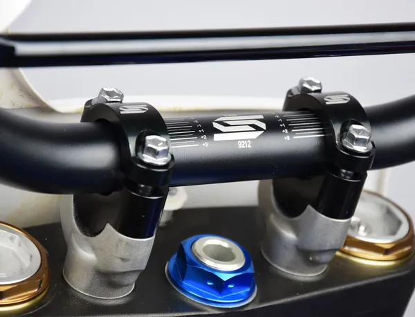 Bar Rise Kit Black-0