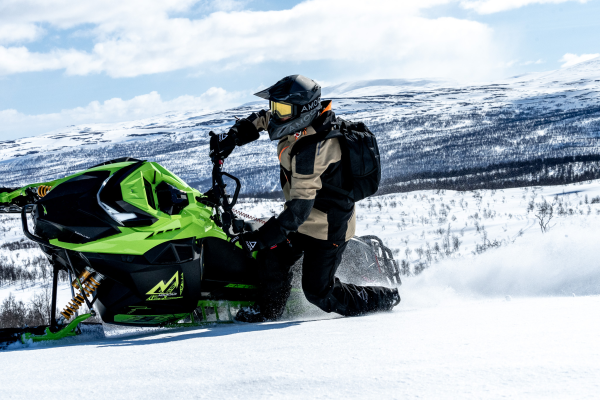 AMOQ Friction MIPS Carbon Helmet Black/Grey XS-0