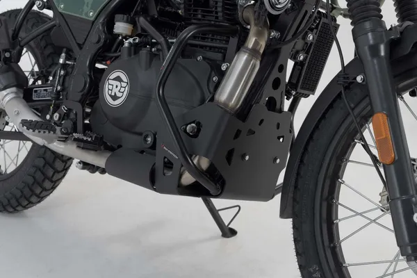 Engine Guard Black -1