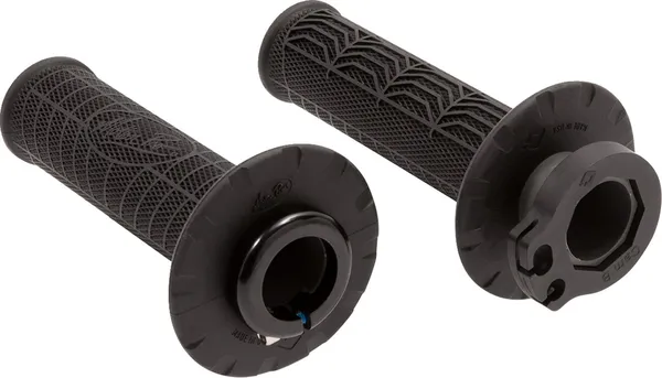 Dirtcontrol V2 Grips Black-f46c5a8e15e323fca94e1f3dcf30aa9e.webp