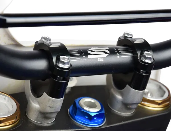 Bar Rise Kit Black-2