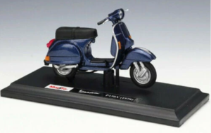 Macheta Vespa P150X (1978) Blue 1:18