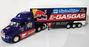 Macheta TLD Red Bull Gas Gas Factory Racing Team Truck 1:32
