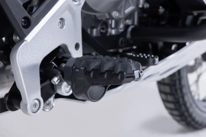 Evo Footrest Kit Black