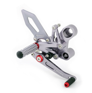 SCĂRIȚĂ DREAPTA RIDICATĂ CFMOTO 800NK – TITANIUM, nordicamoto.ro