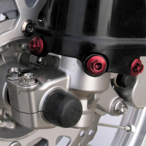 Axle Pinch Bolt Kit Titan, Front