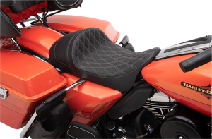 Ez-on Mount Forward Low Solo Seat Black