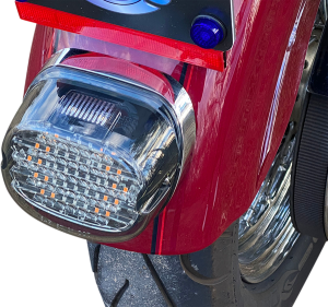 Low Profile Led Taillight With Integrated Auxiliary Turn Signals Red