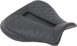 Track Lattice Stitch Seat Black
