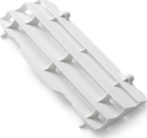 Radiator protection grille