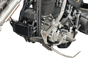 Low-mount Fan-assisted Oil Cooler Kit Black