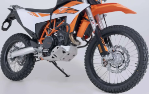 Protector motor cu acoperire neagră prin pulverizare, nordicamoto.ro