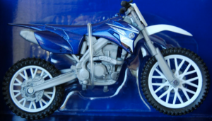 Macheta Yamaha YZF 450 2008 Toy Model 1:18