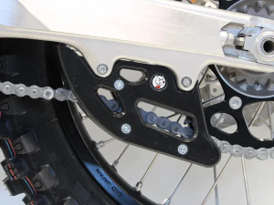 Ghidaj Lant AXP Racing KTM/Husqvarna/GasGas '23-'27 Negru, 6, nordicamoto.ro