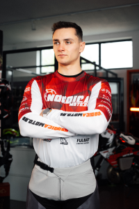 Tricou Nordica – Model 2 Alb, nordicamoto.ro