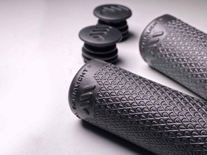 Extralight Grips Black