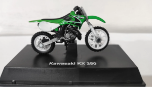 Macheta Kawasaki KX 250 1:32