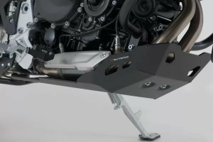 Engine Guard Black 